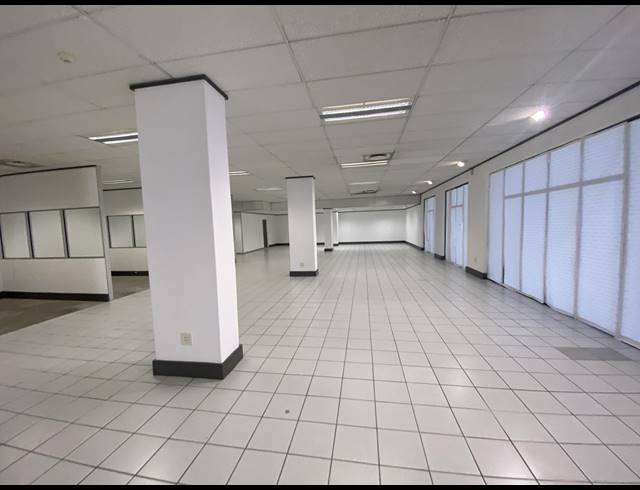411M² OFFICE TO LET IN CLAREMONT